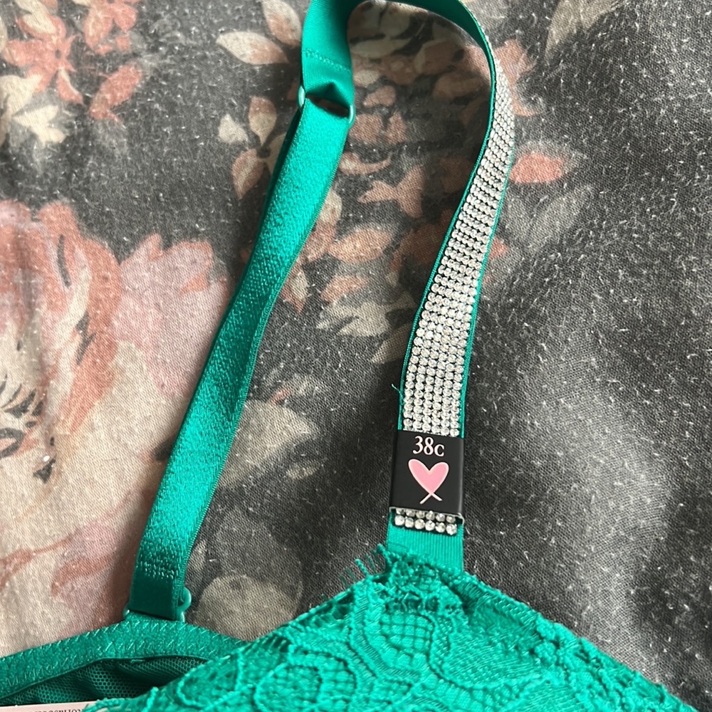 Bombshell shine strap - Picture 6 of 11